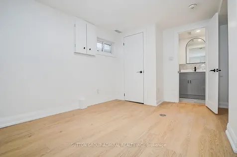 176 Cherrywood Drive Newmarket ON L3Y 2X8