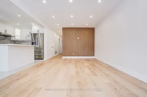 176 Cherrywood Drive Newmarket ON L3Y 2X8