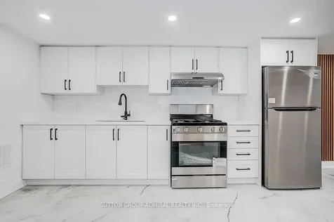 176 Cherrywood Drive Newmarket ON L3Y 2X8