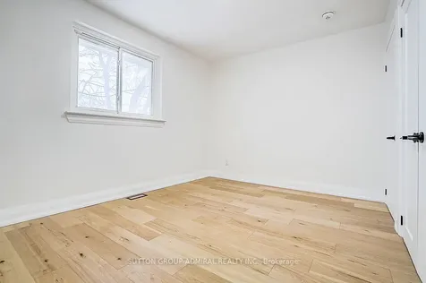 176 Cherrywood Drive Newmarket ON L3Y 2X8