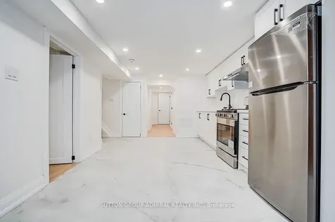 176 Cherrywood Drive Newmarket ON L3Y 2X8