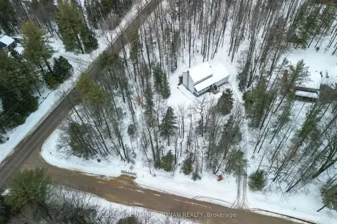 2 Trillium Trail Adjala-tosorontio ON L0M 1J0