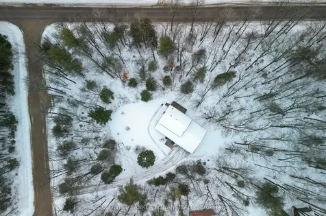 2 Trillium Trail Adjala-tosorontio ON L0M 1J0