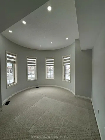 277 Gibson Circle Bradford West Gwillimbury ON L3Z 0X2