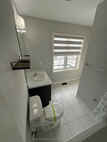 277 Gibson Circle Bradford West Gwillimbury ON L3Z 0X2