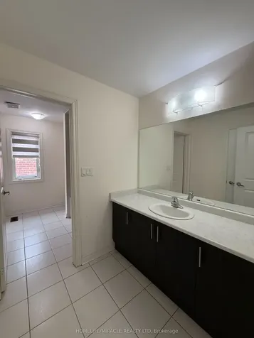 277 Gibson Circle Bradford West Gwillimbury ON L3Z 0X2