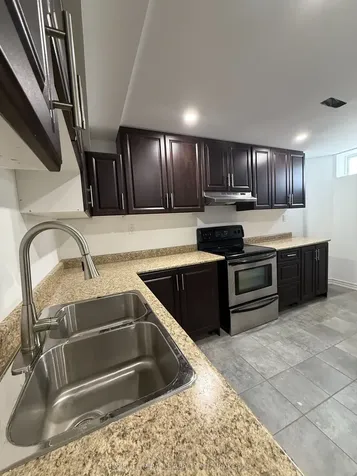 277 Gibson Circle Bradford West Gwillimbury ON L3Z 0X2
