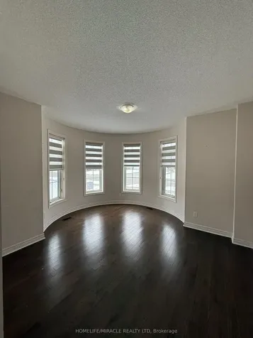 277 Gibson Circle Bradford West Gwillimbury ON L3Z 0X2