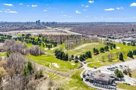 100 Westwood Lane Richmond Hill ON L4C 6Y3