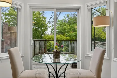 87 George Street Aurora ON L4G 2S3