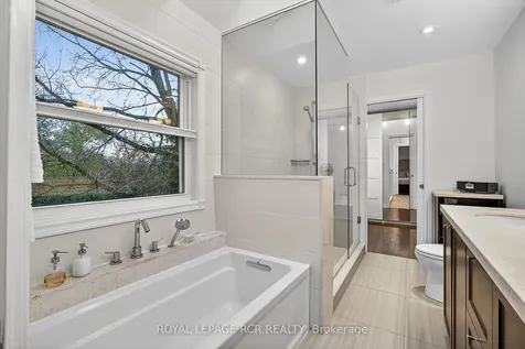 87 George Street Aurora ON L4G 2S3