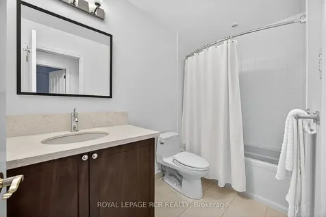 87 George Street Aurora ON L4G 2S3