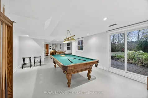 87 George Street Aurora ON L4G 2S3