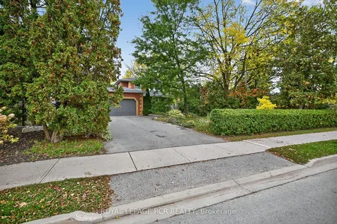 87 George Street Aurora ON L4G 2S3