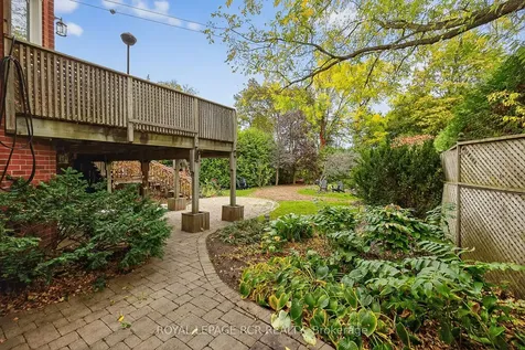 87 George Street Aurora ON L4G 2S3