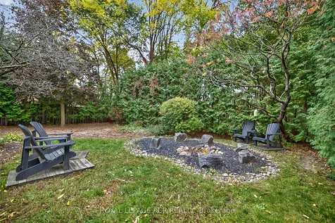 87 George Street Aurora ON L4G 2S3