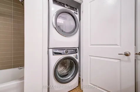 12 Woodstream Boulevard Vaughan ON L4L 8C3