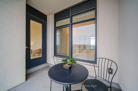 12 Woodstream Boulevard Vaughan ON L4L 8C3