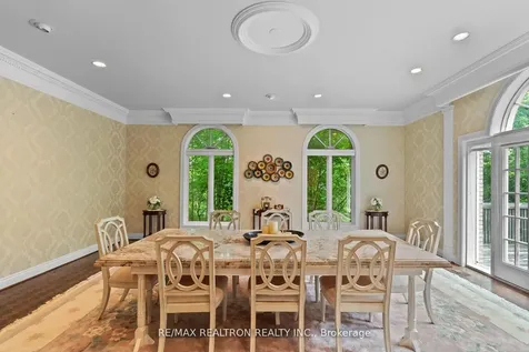 12 Moodie Drive Richmond Hill ON L4C 8C9