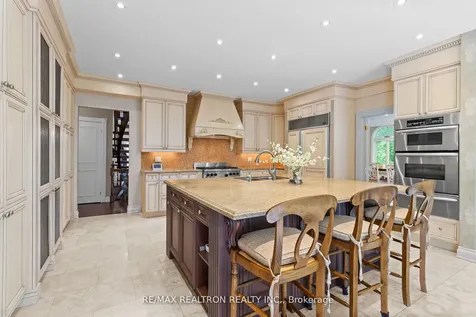 12 Moodie Drive Richmond Hill ON L4C 8C9