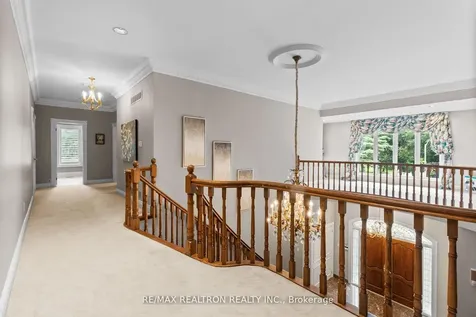 12 Moodie Drive Richmond Hill ON L4C 8C9