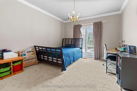 12 Moodie Drive Richmond Hill ON L4C 8C9