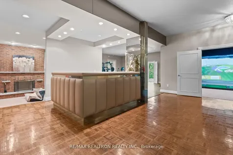 12 Moodie Drive Richmond Hill ON L4C 8C9