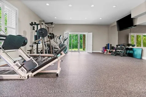 12 Moodie Drive Richmond Hill ON L4C 8C9