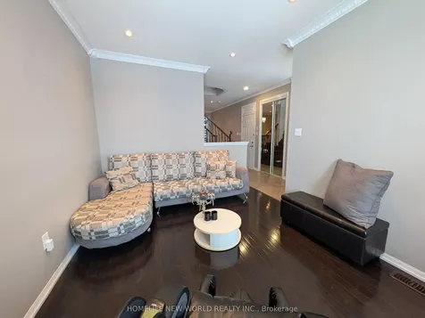 105 James Parrott Avenue Markham ON L6E 2B3