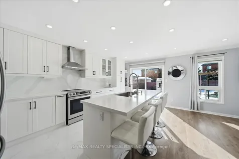 139 Webb Street Bradford West Gwillimbury ON L3Z 0R1