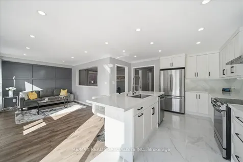 139 Webb Street Bradford West Gwillimbury ON L3Z 0R1