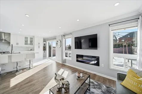 139 Webb Street Bradford West Gwillimbury ON L3Z 0R1