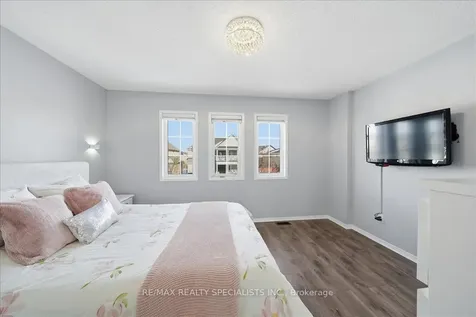 139 Webb Street Bradford West Gwillimbury ON L3Z 0R1