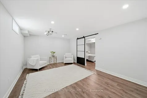 139 Webb Street Bradford West Gwillimbury ON L3Z 0R1