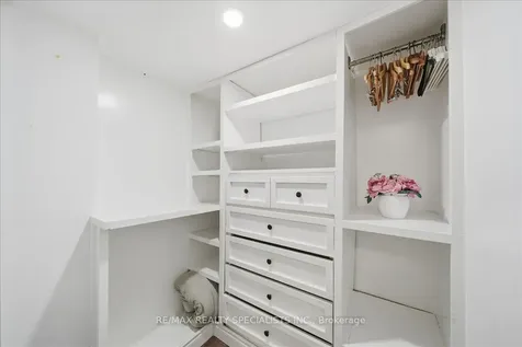 139 Webb Street Bradford West Gwillimbury ON L3Z 0R1