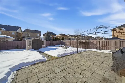 139 Webb Street Bradford West Gwillimbury ON L3Z 0R1