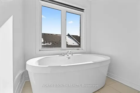 17 Gower Drive Aurora ON L4G 0V9