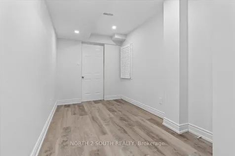 17 Gower Drive Aurora ON L4G 0V9