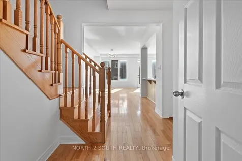 17 Gower Drive Aurora ON L4G 0V9