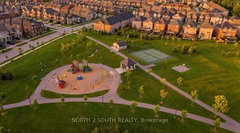 17 Gower Drive Aurora ON L4G 0V9