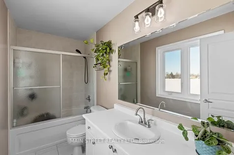 26 John W Taylor Avenue New Tecumseth ON L9R 0B5