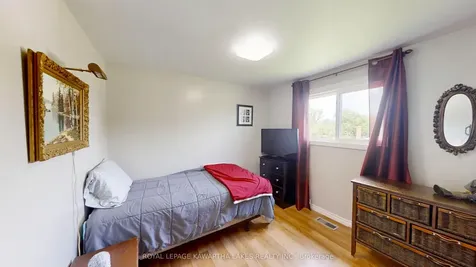 31410 Lake Ridge Road Georgina ON L0E 1N0