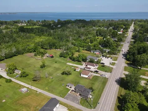 31410 Lake Ridge Road Georgina ON L0E 1N0
