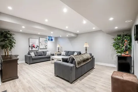 90 Martin Trail New Tecumseth ON L0G 1W0