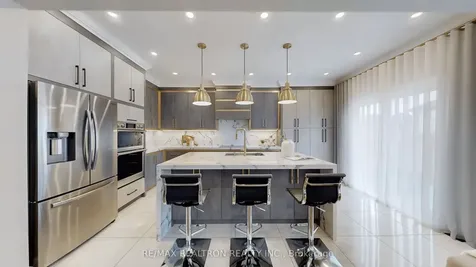 94 Mac Campbell Way Bradford West Gwillimbury ON L3Z 4M6