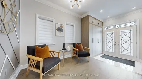 94 Mac Campbell Way Bradford West Gwillimbury ON L3Z 4M6