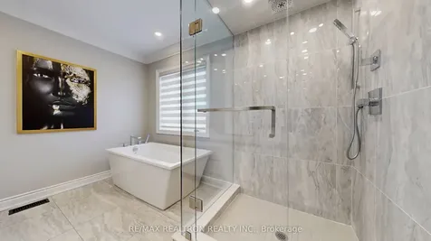 94 Mac Campbell Way Bradford West Gwillimbury ON L3Z 4M6