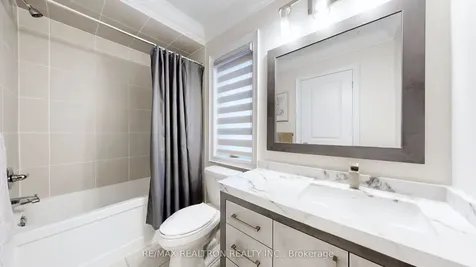 94 Mac Campbell Way Bradford West Gwillimbury ON L3Z 4M6