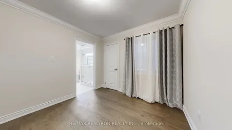 94 Mac Campbell Way Bradford West Gwillimbury ON L3Z 4M6