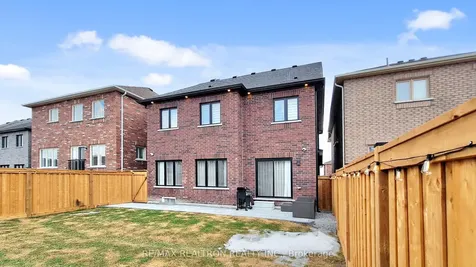 94 Mac Campbell Way Bradford West Gwillimbury ON L3Z 4M6
